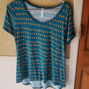 Lularoe classic tee